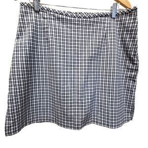 16W Stretchy Checkered Mini Skort with Side Zipper and Slits